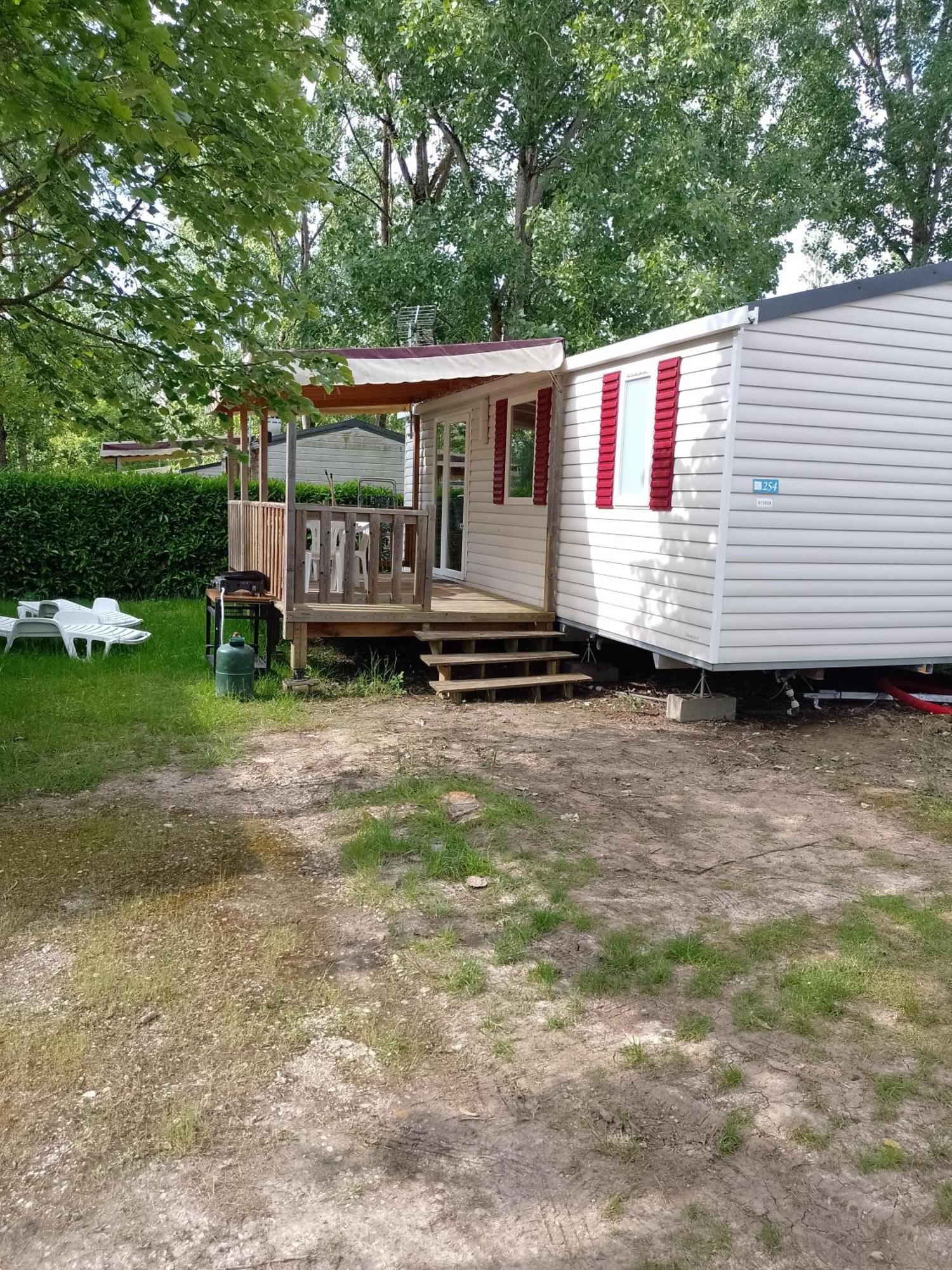 Mhvacances Louent Plusieurs Mobilhomes Dans Camping 4 Etoiles Proche Chateaux Et Zoo Beauval Onzain Eksteriør bilde