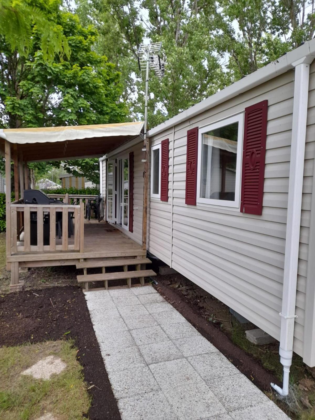 Mhvacances Louent Plusieurs Mobilhomes Dans Camping 4 Etoiles Proche Chateaux Et Zoo Beauval Onzain Eksteriør bilde